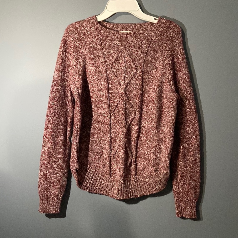 Maroon sweater